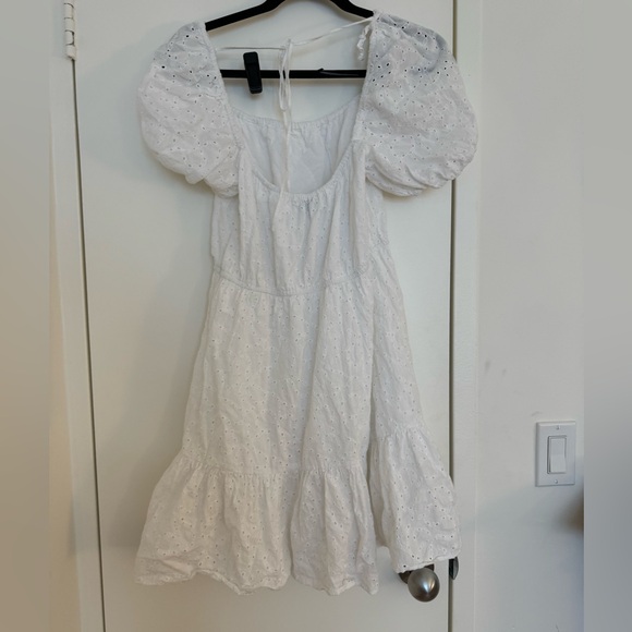 & Other Stories Voluminous Broderie Anglaise Mini Dress - Picture 3 of 4